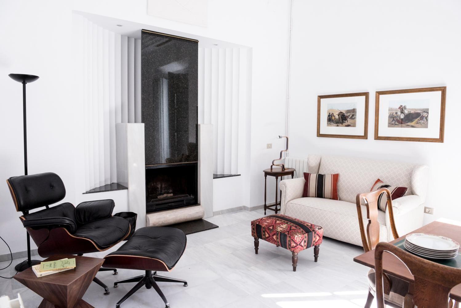 Palacio Marmoles Seville Room photo