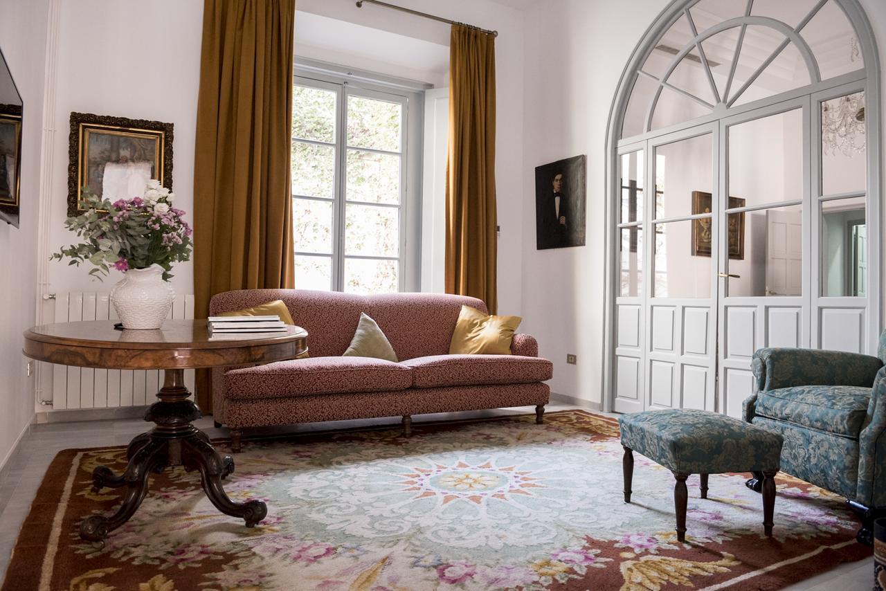 Palacio Marmoles Seville Room photo